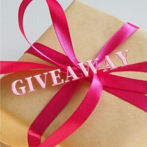 💝 Free shipping + givvie  💝